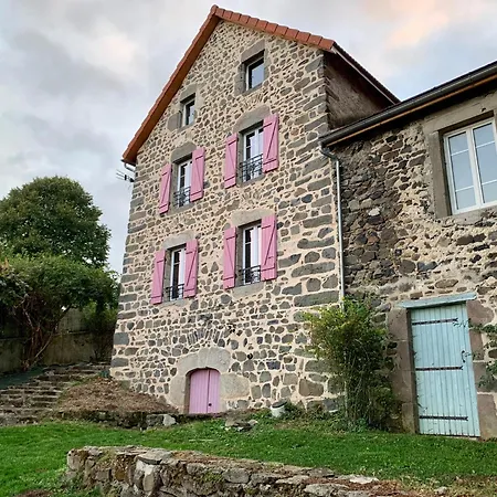 Maison De Charme Au Coeur Du Sancy En Auvergne * Saurier